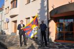 Ilustrační foto -  Tibetská vlajka: Symbol svobody a naděje zavlál nad radnicí